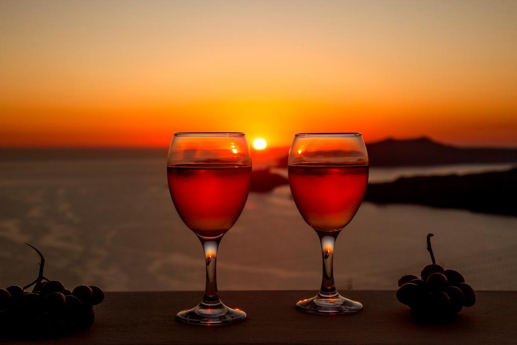 Santa Rinoula Suites Sea Sunset Views Adults Only Megalochori  Buitenkant foto