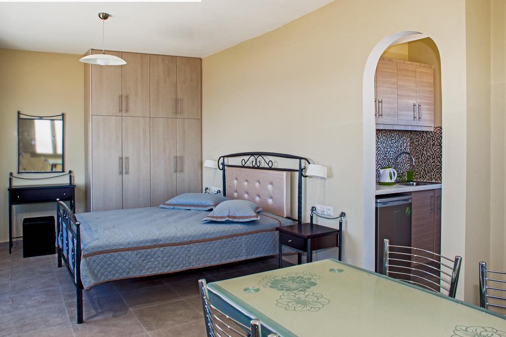 Santa Rinoula Suites Sea Sunset Views Adults Only Megalochori  Buitenkant foto